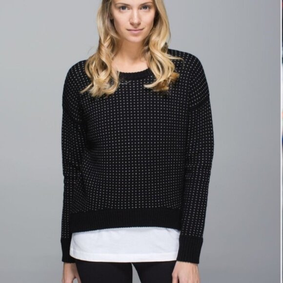 Lululemon Yogi Black and White Crew Sweater Size 6 - Picture 1 of 8